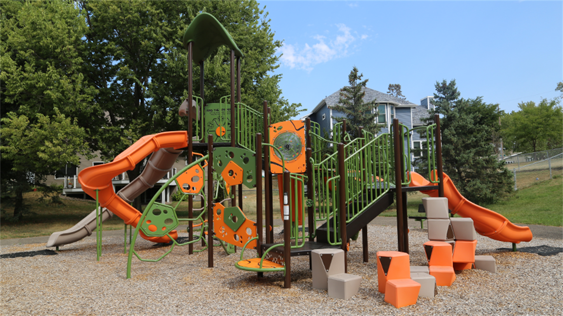 knollwood green park